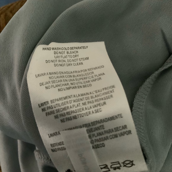 Alex Evenings lace and sequin jeweled petite evening gown. - Picture 6 of 8